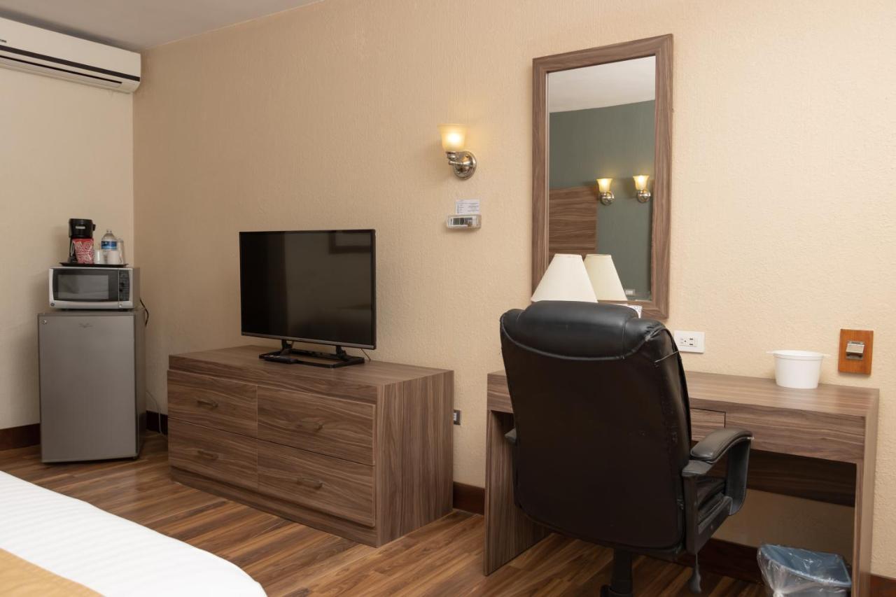 Best Western Cumbres Inn Cd. Cuauhtemoc Ngoại thất bức ảnh